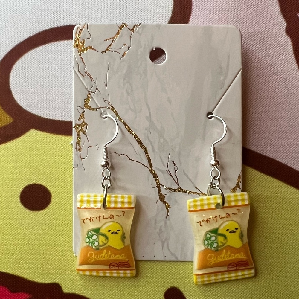 🍳 Gudetama snack earrings 🥚